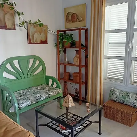 Pueblo Marinero Apartment *